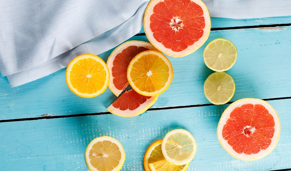 Använda citrusfrukter för att underhålla och sanera ditt hem: 11 tips