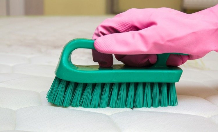 Rengør, desinficer og deodoriser din madras