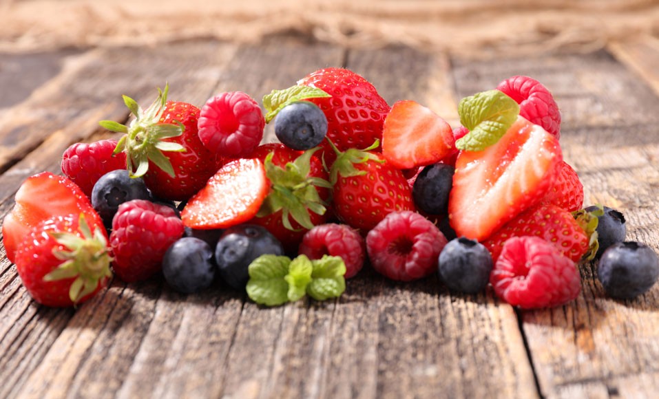 7 tips för att ta bort röda fruktfläckar