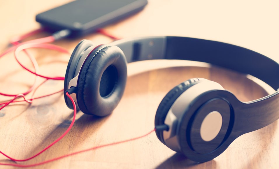 7 συμβουλές για τον καθαρισμό των ακουστικών και των ακουστικών σας