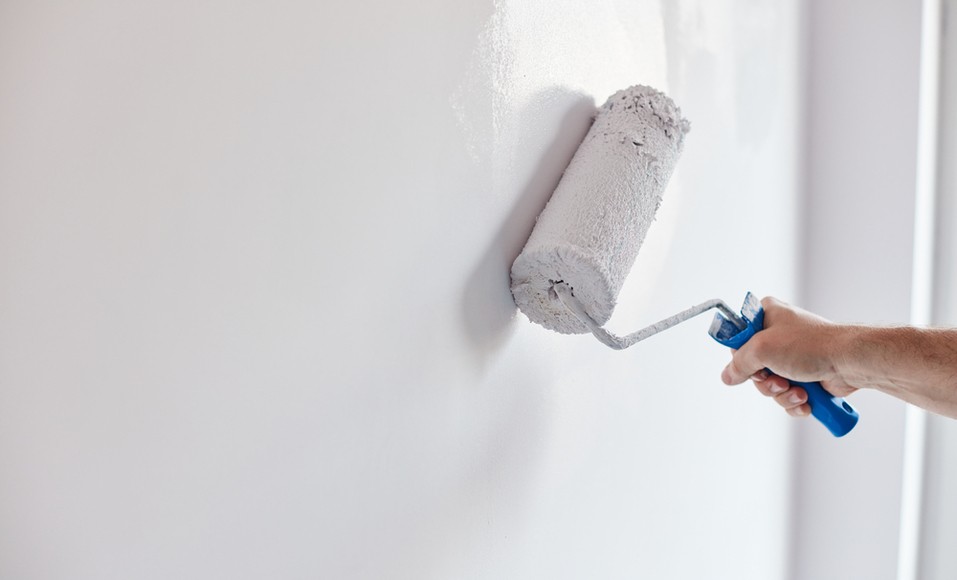 Vad du behöver veta för att måla om en målad vägg